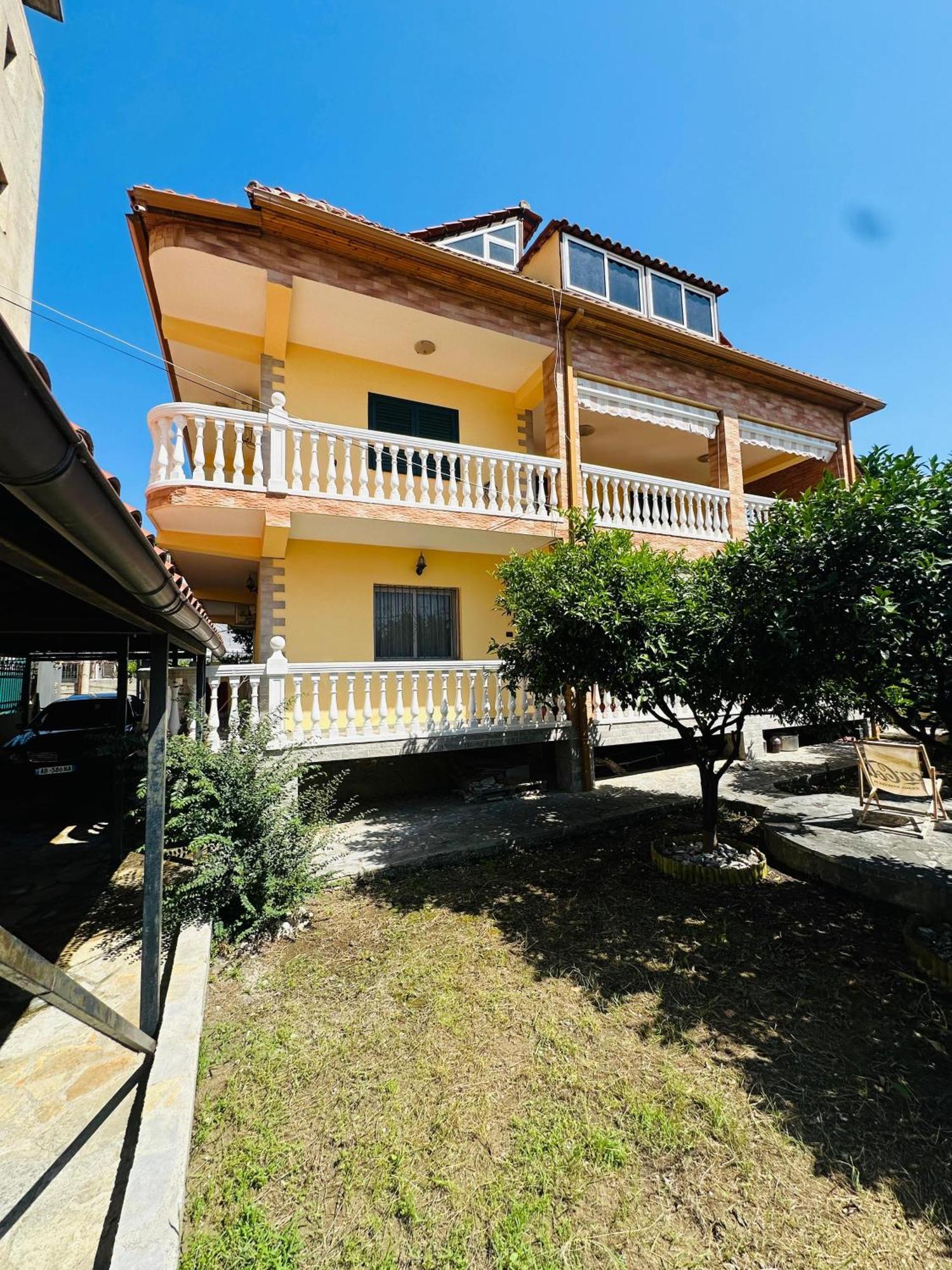 Villa Vila Leskaj *
